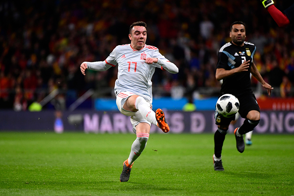 Pesta gol Spanyol berlanjut pada menit ke-73. David De Gea melepas umpan jauh yang dikejar oleh Aspas yang lalu melepas tembakan terarah melewati Caballero yang terlanjur maju. 5-1.