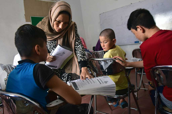 Hidup anak-anak pengungsi kini lebih baik di Indonesia, jauh dari perang dan bisa bebas bermain menikmati masa kanak-kanak mereka. Namun, kepastian mendapat akses ke pendidikan masih belum sepenuhnya mereka dapatkan.
