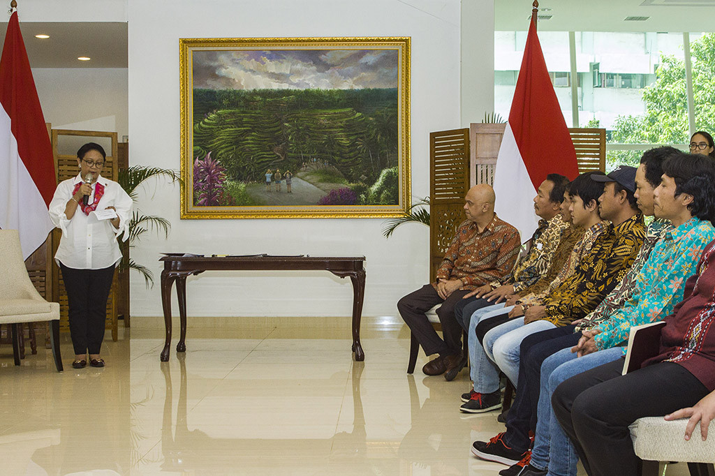 Dalam pemaparannya, Menlu Retno juga mengatakan bahwa upaya pembebasan dari kelompok bersenjata di Benghazi tidak lah mudah. Butuh pertimbangan yang matang bagi tim untuk bisa terjun langsung ke lokasi penyanderaan. ANTARA/Galih Pradipta