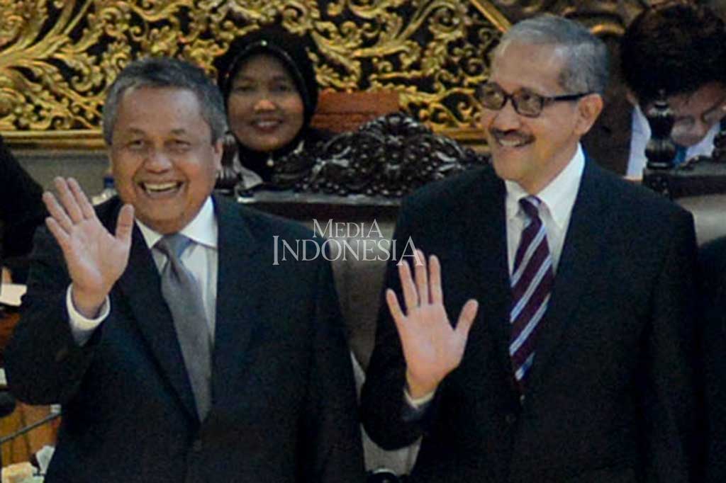 Selanjutnya, penetapan Perry dan Dody akan disahkan oleh Mahakamah Agung. Dody akan resmi bertugas sebagai Deputi Gubernur BI pada 15 April 2018, sedangkan Perry pada 24 Mei 2018.