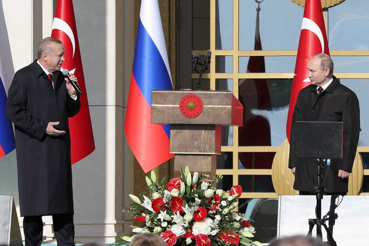 PLTN itu akan dibangun oleh Badan Energi Nuklir Negara Rusia, Rosatom, dan akan terdiri atas empat unit, yang masing-masing memiliki kemampuan 1.200 megawatt. 