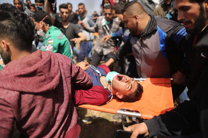 Selama bentrokan tersebut tujuh warga Palestina tewas dan ratusan lainnya luka-luka akibat terkena tembakan tentara Israel. 