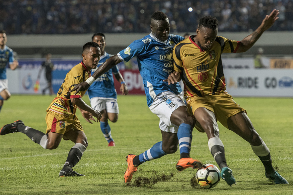 Kedua gol di laga ini tercipta di babak kedua. Pemain asing asal Argentina, Jonathan Bauman, membuka keunggulan Persib pada menit ke-53. Di menit ke-60, pemain asal Korea Selatan Oh Inkyun mencetak gol dari tendangan bebas.