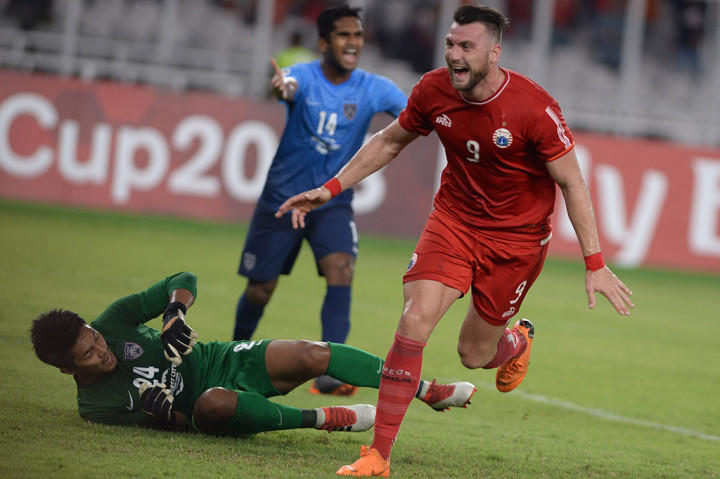 Tak hanya sampai disitu, mantan pemain Melaka United tersebut pun kembali mencetak gol ketiga atau hattrick ke gawang JDT pada menit ke-19, kali ini memanfaatkan umpan dari Ramdani Lestaluhu.