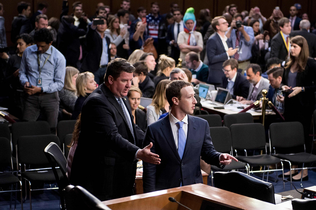 Kemunculan Zuckerberga dalam sidang dengan komite Senat Perdangan dan Kehakiman, menandai pertama kalinya Zuckerberg bersaksi di hadapan Kongres.
