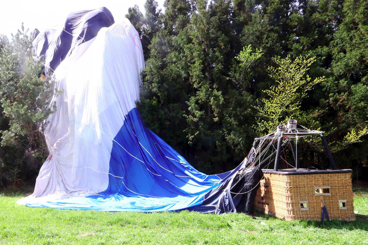 Satu orang yang tewas merupakan pilot balon udara itu, yang identitasnya tidak dirilis ke publik. Pilot itu dilaporkan mengalami serangan jantung saat insiden terjadi. Dia dilarikan ke rumah sakit setempat, namun nyawanya tidak tertolong. 