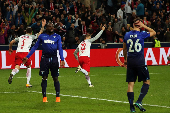 Salzburg benar-benar menghancurkan impian Lazio melalui gol Stefan Lainer memanfaatkan operan Andre Ramalho Silva pada menit ke-76. 