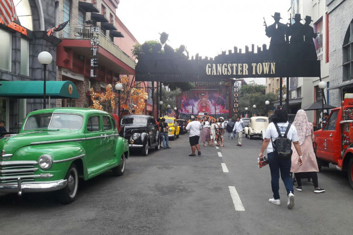 Museum seluas 3,8 hektare ini terbagi ke dalam beberapa zona. Salah satu zona yang menjadi favorit para pengunjung adalah zona Gangster dan Broadway. 
