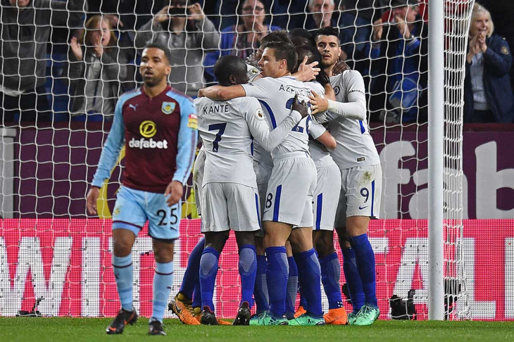 Namun Si Biru merespon dengan sempurna lima menit kemudian ketika umpan silang kiriman Emerson dari sisi kiri diselesaikan dengan sempurna oleh Mosses untuk menaklukkan Nick Pope.