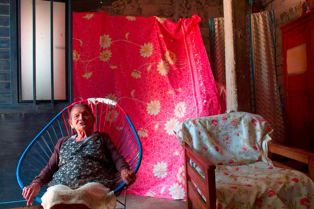 Palacios telah mewujudkan impiannya untuk dapat sekolah di SMA umum. Dia belajar membaca ketika telah berusia 92 tahun melalui program khusus baca-tulis. 