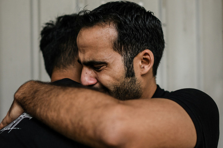 Sedangkan keluarganya mencurigai Mossad, badan intelijen Israel, sebagai dalang pembunuhan.