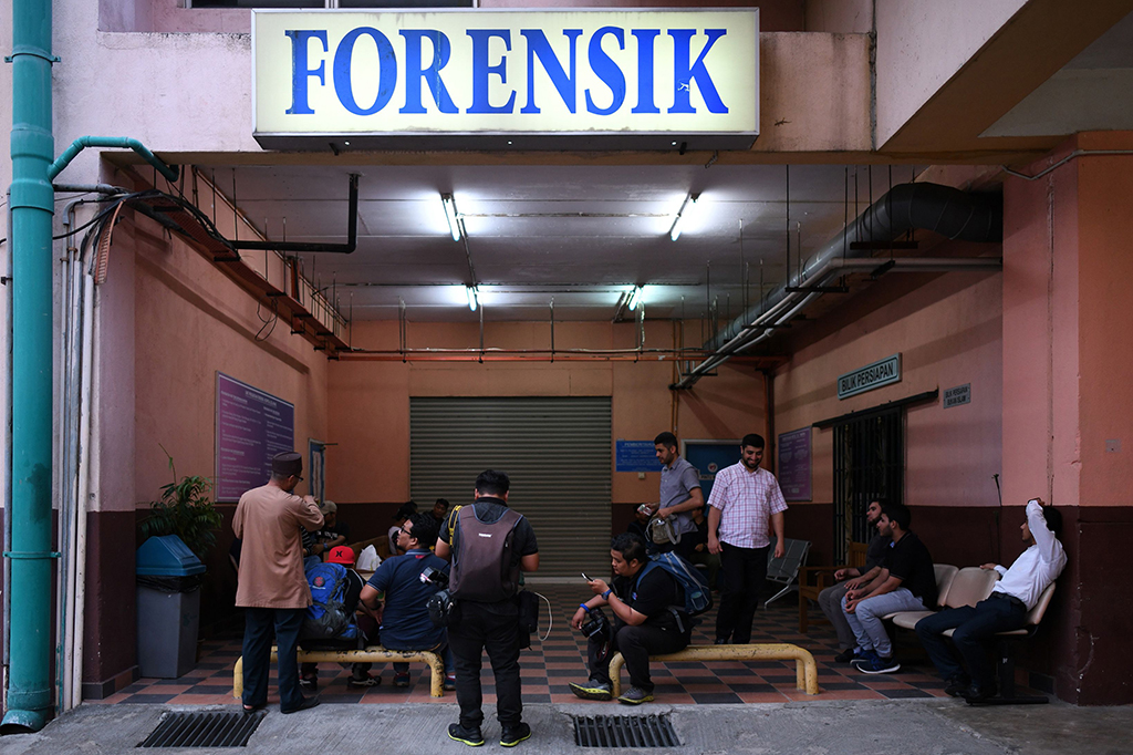 Jenazah Al-Batsh telah dikirim ke Rumah Sakit Selayang untuk autopsi.