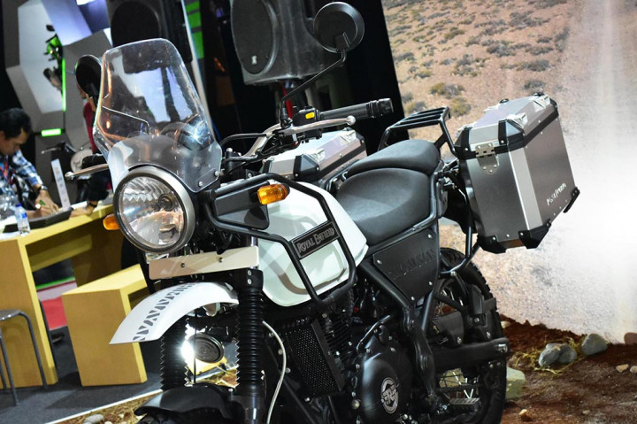 Himalayan dilengkapi dengan komponen untuk mendukung perjalanan jauh.