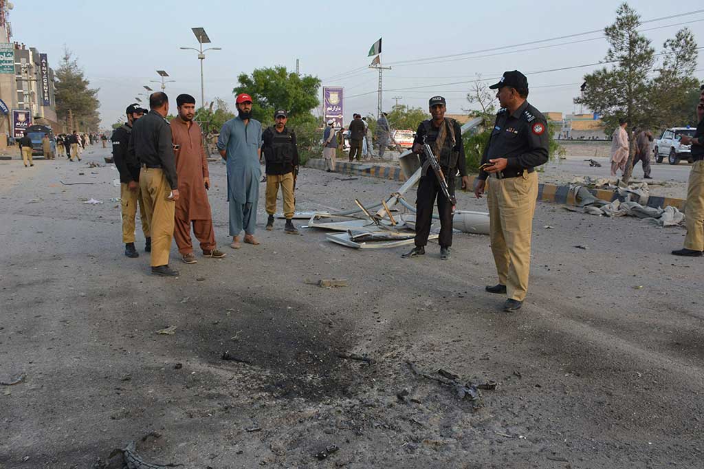 Serangan itu menghantam Kota Quetta, Provinsi Balochistan, Pakistan barat daya. Di kota tersebut aparat keamanan telah bertempur melawan kelompok militan dan separatis selama lebih dari satu dekade.