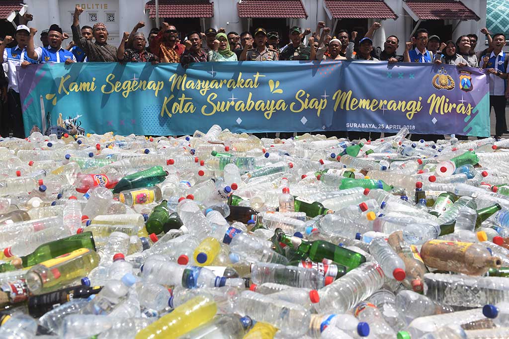 Kapolrestabes Surabaya Kombes Rudi Setiawan yang hadir dalam acara tersebut menyerukan perang terhadap miras oplosan dengan merangkul TNI, Pemerintah Kota Surabaya, serta tokoh masyarakat. 