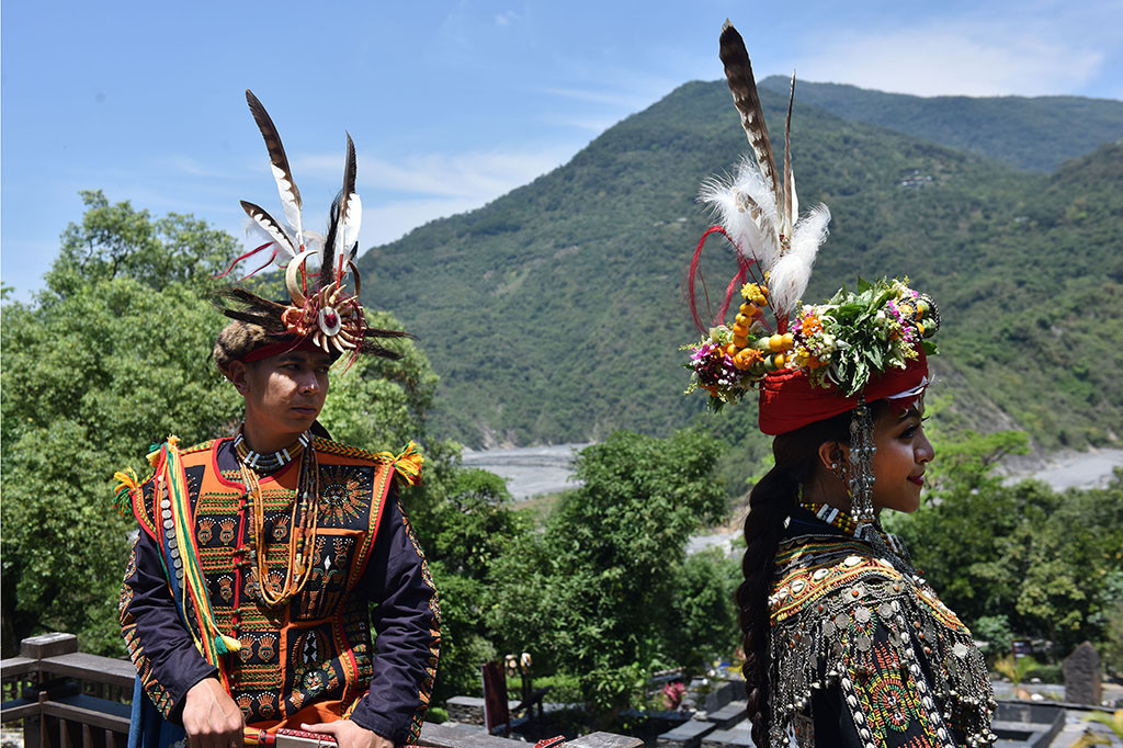 Setelah permintaan maaf tersebut, berbagai kebijakan pemerintah mulai lebih mengayomi hak dari penduduk asli. Misalnya di bidang politik dimana terdapat delapan dari 113 kursi di parlemen yang diperuntukkan khusus bagi warga pribumi. Sedangkan 30 kota yang mayoritas penduduknya merupakan suku asli, pimpinan daerahnya dipegang oleh pribumi. 