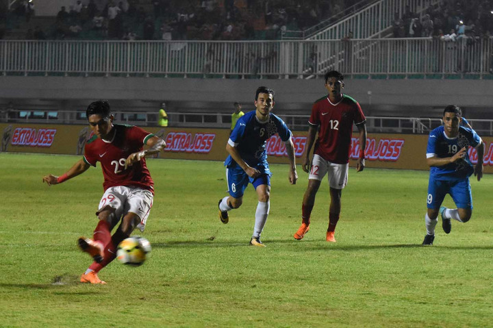 Sementara itu di pertandingan terakhir Indonesia hanya bermain imbang 0-0 melawan Uzbekistan. Dengan hasil tersebut Garuda Muda menempati peringkat ketiga dengan 2 poin, unggul selisih gol atas Korut.