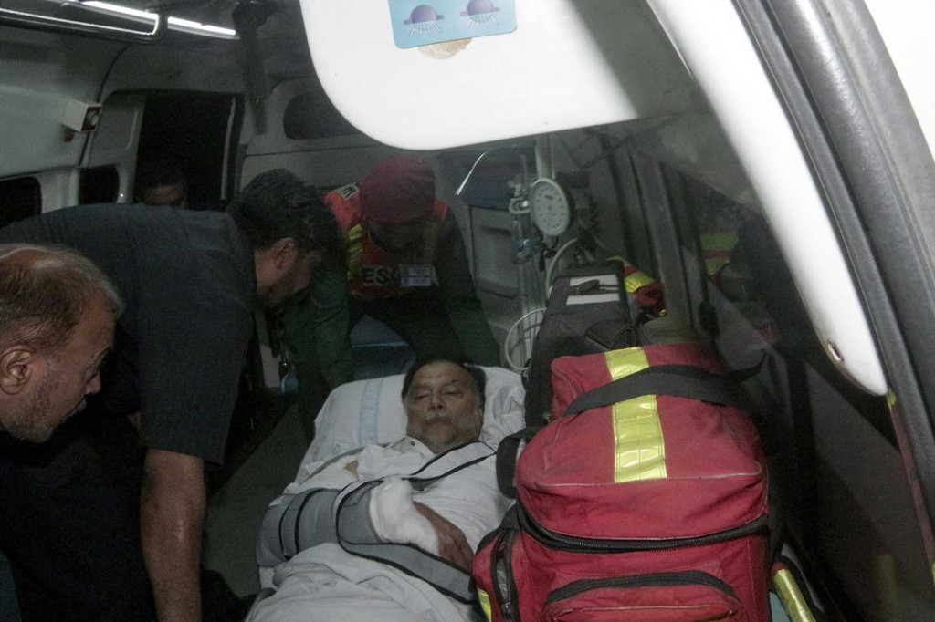 Ahsan ditembak seorang remaja setelah ia mengakhiri pidatonya selama pertemuan terbuka di Kota Kecil Kanjrur, tempat asal menteri tersebut.