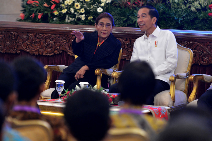Di hadapan para nelayan, Jokowi mendukung kebijakan Susi soal larangan penggunaan cantrang. Jokowi mengatakan penggunaan cantrang dapat berdampak buruk terhadap kesejahteraan nelayan.