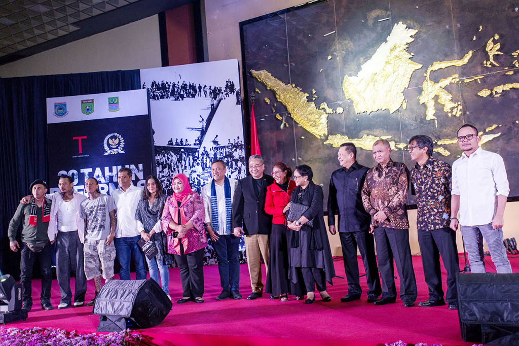 Selain para Menteri hadir juga Ketua KPK Agus Raharjo, Aktor Reza Rahadian, Morgan Oey, Aktris Ine Febriyanti, hingga Marjinal.