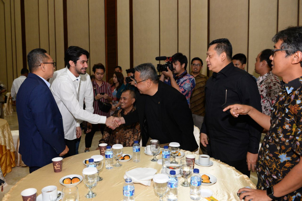 Selain para Menteri hadir juga Ketua KPK Agus Raharjo, Ketua DPR  Bambang Soesatyo, Ketua MPR Zulkifli Hasan, dan Aktor Reza Rahadian, Morgan Oey, Aktris Ine Febriyanti, hingga Marjinal.