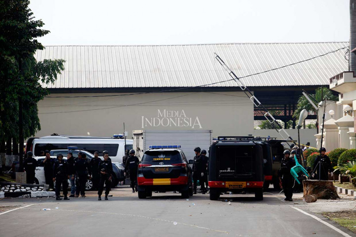 Syafruddin mengapesiasi seluruh anggota Polri dan jajaran yang mampu menjalankan operasi dengan keteguhan hati, kesabaran dan kepala dingin sehingga tidak ada napi teroris yang tewas maupun terluka.