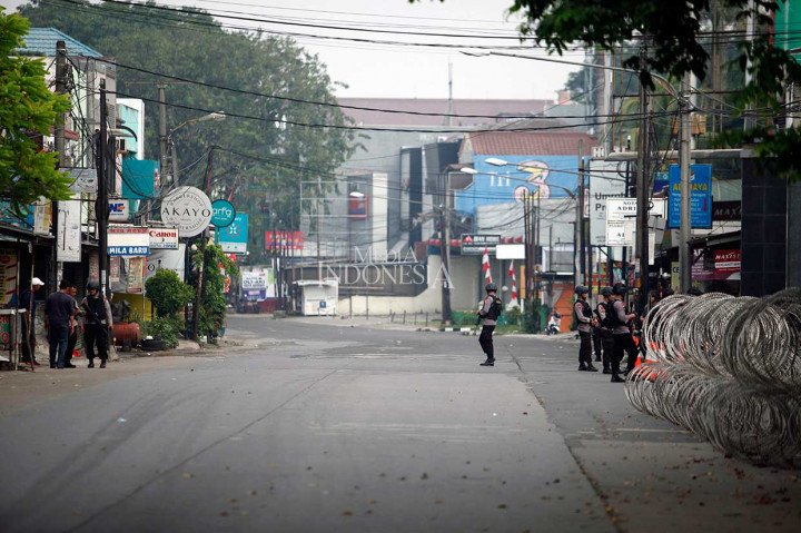 Suasana di depan Mako Brimob Polda Metro Jaya, Depok kembali kondusif.