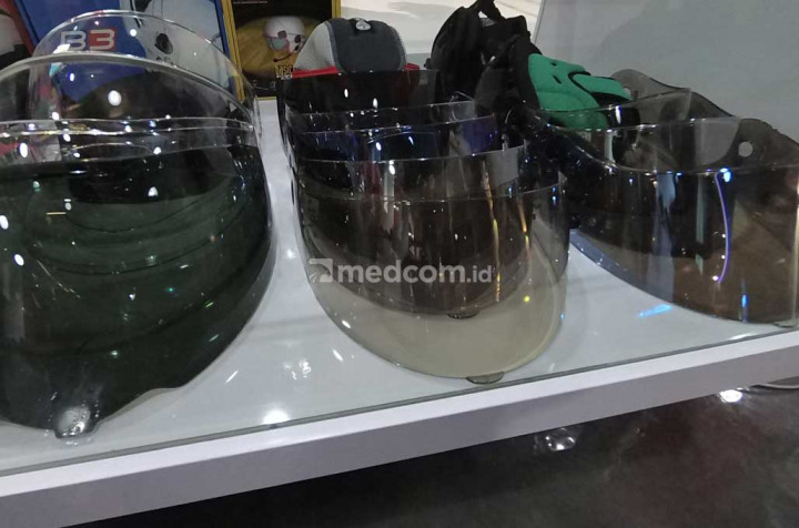 Selain produk-produk terbaru, DeRide juga ingin fokus mengembangkan sisi layanan purna jual, selama produk helm tersebut punya standari nasional Indonesia dan perlengkapan Alpinestarsy yang memang masih bisa diperbaiki. medccom.id/Ahmad Garuda