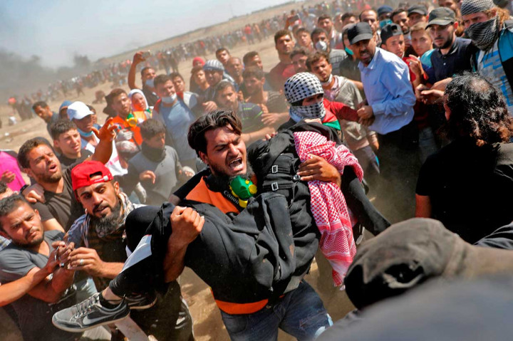 Pasukan Israel menembak mati 55 warga Palestina saat sedang ikut serta dalam demonstrasi menolak pemindahan Kedutaan Besar AS dari Tel Aviv ke Jerusalem. Sementara itu 2.771 orang terluka akibat kejadian tersebut.