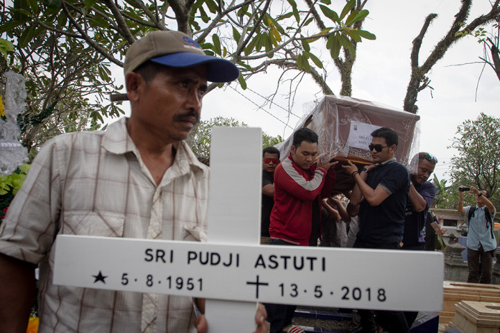 Sri Pujiastuti merupakan salah satu korban meninggal akibat ledakan bom di Gereja Pantekosta Pusat Surabaya (GPPS) pada Minggu (13/5) lalu. ANTARA/Mohammad Ayudha