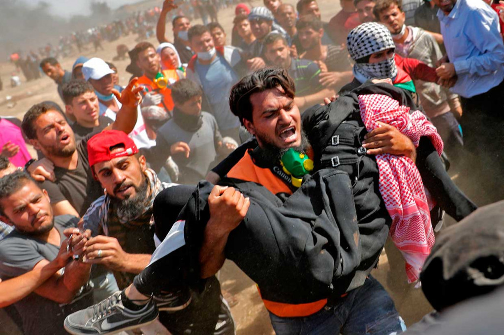 Pada hari Amerika Serikat meresmikan kedutaannya di Yerusalem, sedikitnya 60 warga Palestina tewas dalam unjuk rasa berdarah di perbatasan Gaza. Sebagian besar korban tewas akibat ditembak tentara Israel. Peristiwa itu menjadi hari paling berdarah di Gaza sejak perang dengan Israel pada 2014