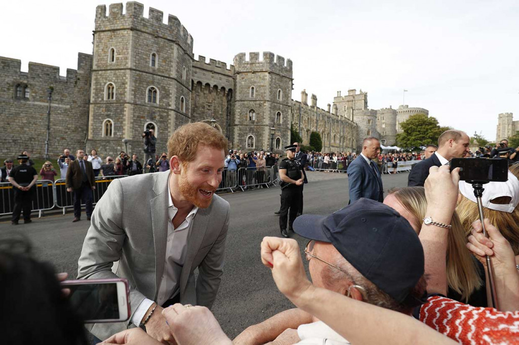 Pada upacara pernikahannya Pangeran Harry dan Meghan Markle akan mengendarai kereta kuda yang disebut kereta Ascot Landau untuk prosesi mereka melalui Kota Windsor setelah upacara pemberkatan di Kapel St George di Kastil Windsor.