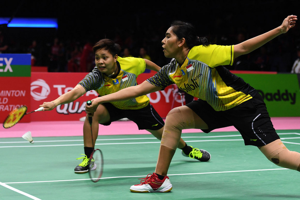 Nitya Krishinda Maheswari/Apriyani Rahayu menang atas Delphine Delrue/Lea Palermo 16-21, 21-19, 21-19.
