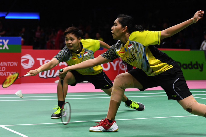 Nitya Krishinda Maheswari/Apriyani Rahayu menang atas Delphine Delrue/Lea Palermo 16-21, 21-19, 21-19.
