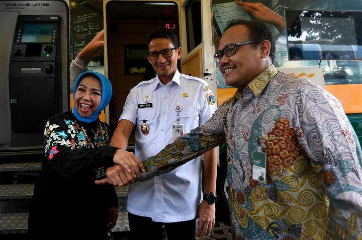 Sementara, Wakil Gubernur DKI Jakarta Sandiaga Uno mengapresiasi dan mendukung langkah yang dilakukan BI melalui layanan kas keliling. 