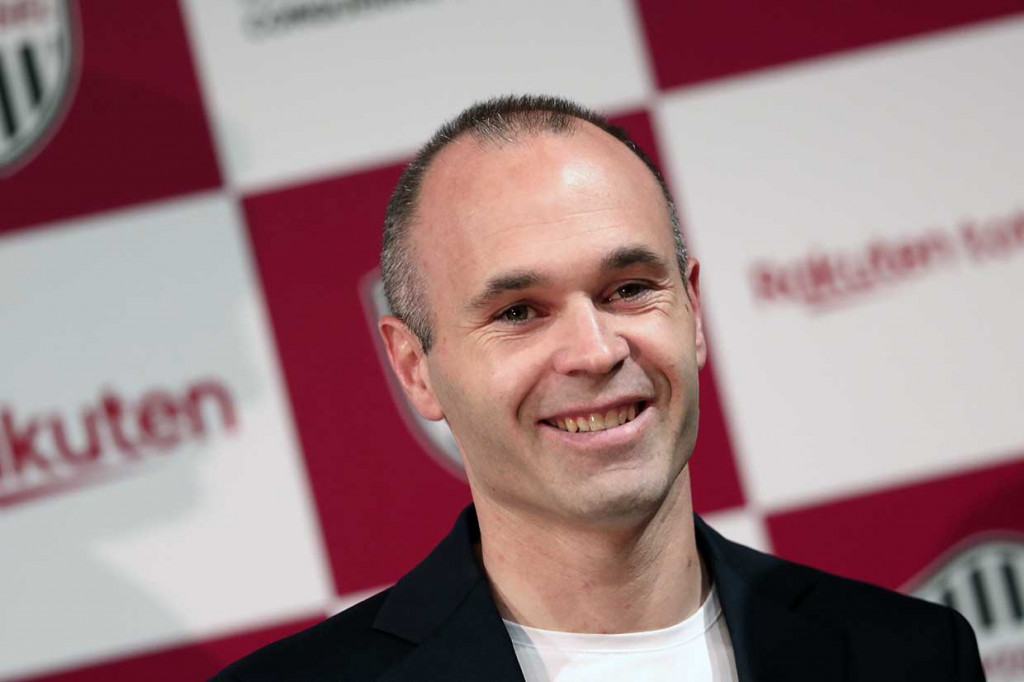 Pemain berusia 34 tahun tersebut telah membukukan 674 penampulan bersama Barcelona dengan meraih 32 gelar juara.