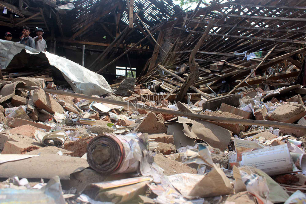 Hingga kini, polisi belum dapat menyimpulkan penyebab terjadinya ledakan. Namun diduga saat ledakan terjadi korban sedang meracik petasan. 
