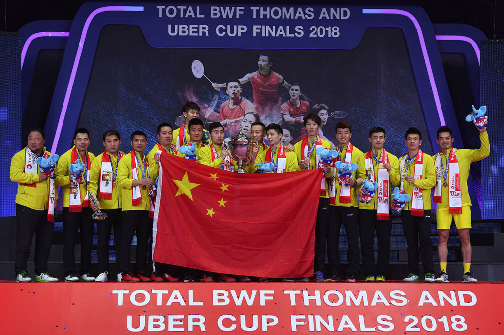 Tim Thomas Cina berfoto usai meraih Piala Thomas 2018 di Impact Arena, Bangkok, Thailand. Antara/Puspa Perwitasari