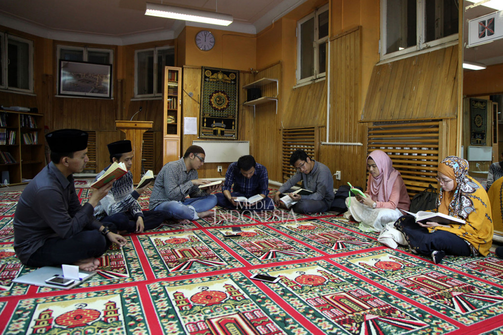 Kegiatan yang juga diisi dengan ceramah Ramadan, tarawih dan iti'kaf khataman Al-Quran ini bertujuan untuk mempererat tali silaturahmi.
