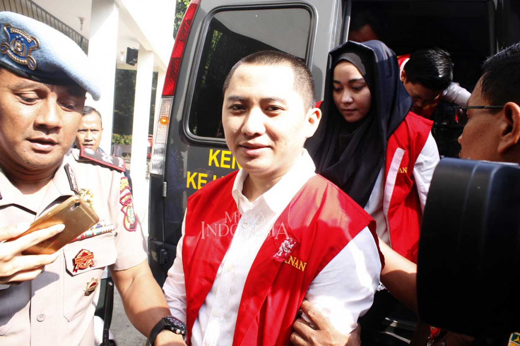 Andika dan Anissa menyatakan pikir-pikir atas putusan majelis hakim tersebut, dan menyatakan dalam waktu tiga hari akan menentukan sikap menolak atau menerimanya.