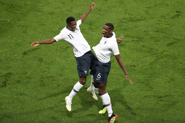 Ousmane Dembele membawa Prancis unggul 3-1 pada menit ke-63. Tembakan melengkungnya ke pojok atas gawang gagal diantisipasi kiper Italia Salvatore Sirigu.