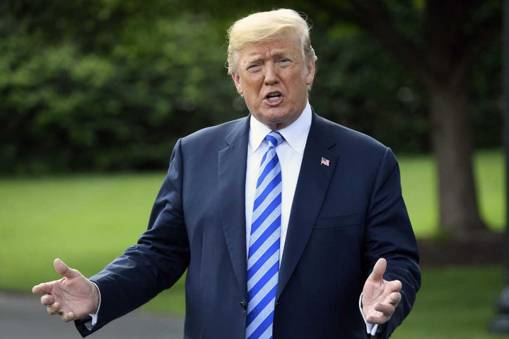 Trump menyatakan akan bertemu dengan pemimpin Korut Kim Jong-Un pada 12 Juni di Singapura. 