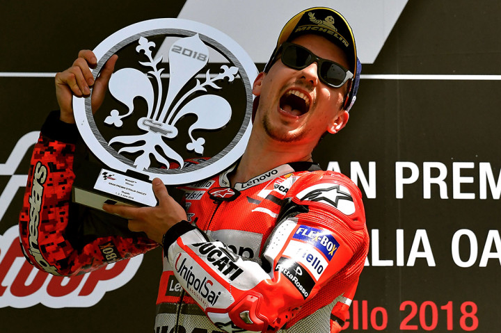 Bagi Lorenzo, ini merupakan kemenangan ke-45 di ajang MotoGP dan kemenangan pertamanya bersama Ducati, sejak bergabung pada musim lalu.