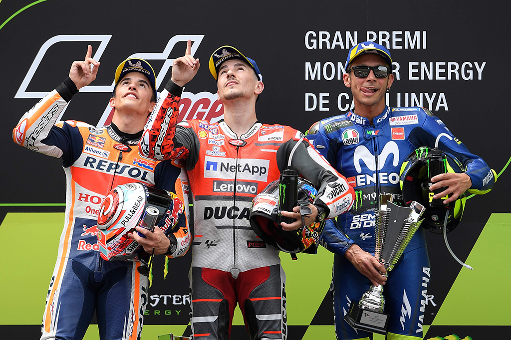 X-Fuera mengungguli Marc Marquez (Honda) dan Valentino Rossi (Movistar Yamaha). Afp Photo/Lluis Gene