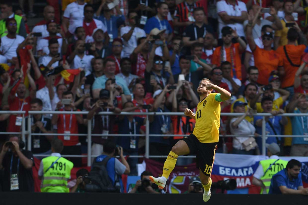 Hazard melakukan selebrasi usai mencetak gol pembuka bagi Belgia.