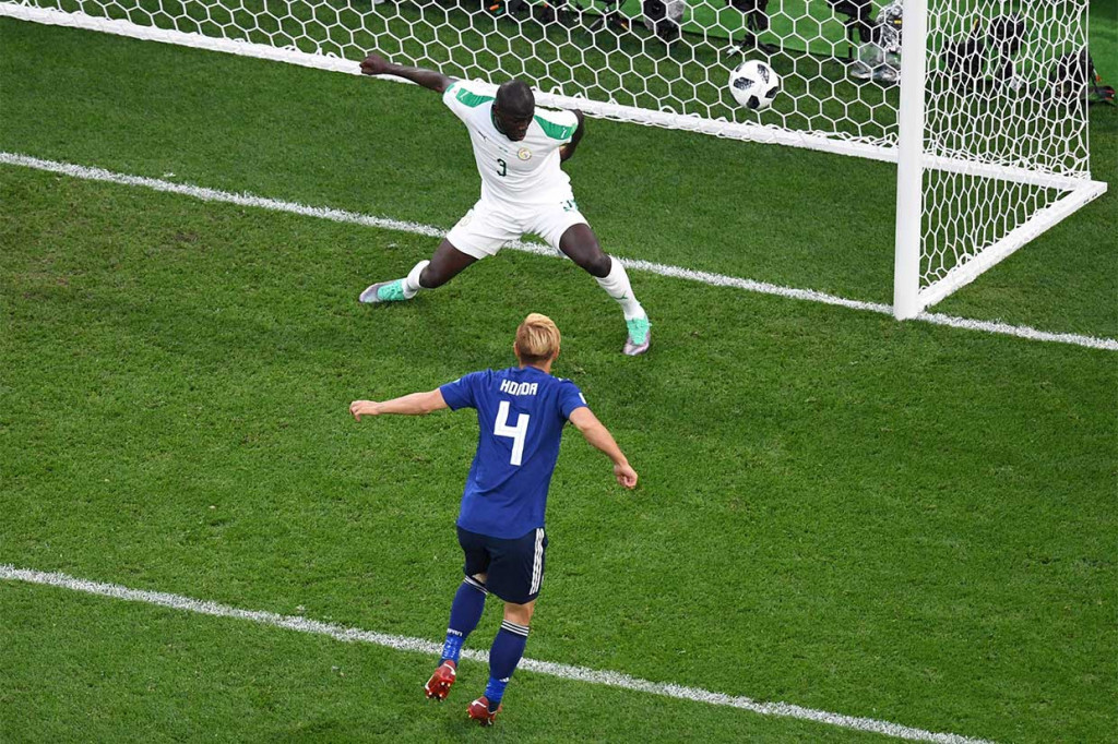 Enam menit masuk ke lapangan menggantikan Shinji Kagawa, Keisuke Honda berhasil menyamakan kedudukan menjadi 2-2 pada menit ke-77.