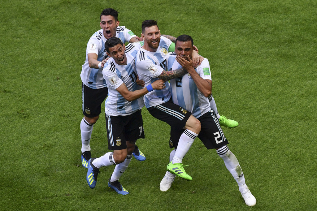 Setelah turun minum, Argentina mampu meneruskan momentum untuk berbalik unggul 2-1 melalui Gabriel Mercado. Afp Photo/Saeed Khan
