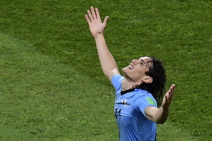 Uruguay mampu unggul cepat saat laga baru berjalan 7 menit. Tandukan Edinson Cavani bersarang di gawang Portugal yang dikawal Rui Patricio. Dia sukses memanfaatkan umpan dari Luis Suarez. Afp Photo/Pierre-Philippe Marcou