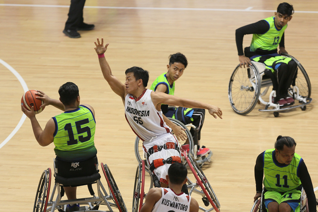 Tim basket Indonesia menang atas tim basket Malaysia dengan skor 52-51.
