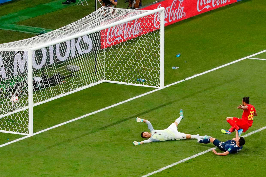 Belgia menggebrak pada fase akhir pertandingan. Sang kiper Thibaut Courtois melepaskan bola panjang kepada Kevin De Bruyne, yang melaju melintasi lapangan sebelum menyodorkan bola kepada Meunier. Umpan silangnya kemudian diteruskan oleh Chadli untuk menjadi gol penentu kemenangan.